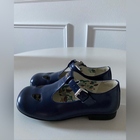 Gucci Other - Gucci blue shoes